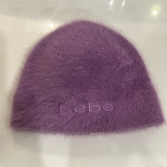 SUPER RARE! Vintage “Bebe” Angora Beanie! Never Worn!! Pristine! - Picture 2 of 9